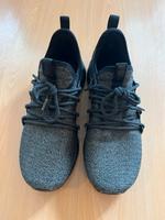Puma Sneaker nrgy Soft foam 42,5 Herren Kr. München - Ismaning Vorschau