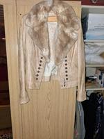 Ganz schicke Leder Jacke mit kunstfell Kragen Hessen - Eichenzell Vorschau