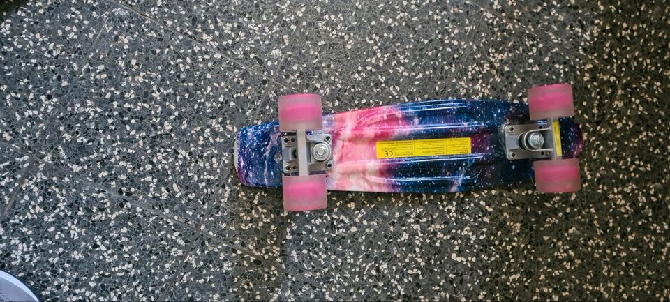 Beleev Skateboard  22Zoll in Wunstorf