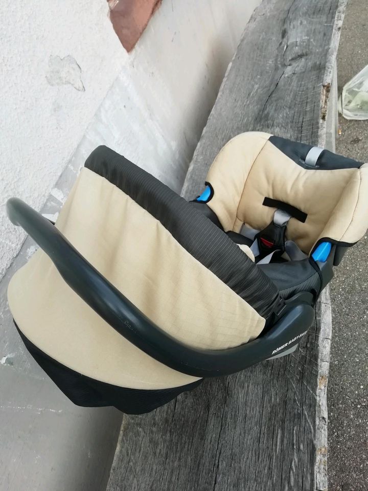 Babyschale in Eichstetten am Kaiserstuhl