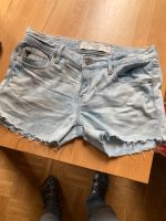 Abercrombie &Fitch: kurze Jeans Niedersachsen - Rhauderfehn Vorschau