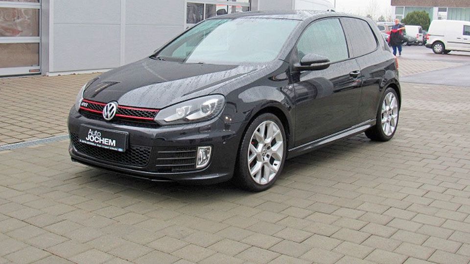 Suche Vw Golf Polo GTI Touran Tiguan Caddy T5 T6 mit Motorschaden in Berlin