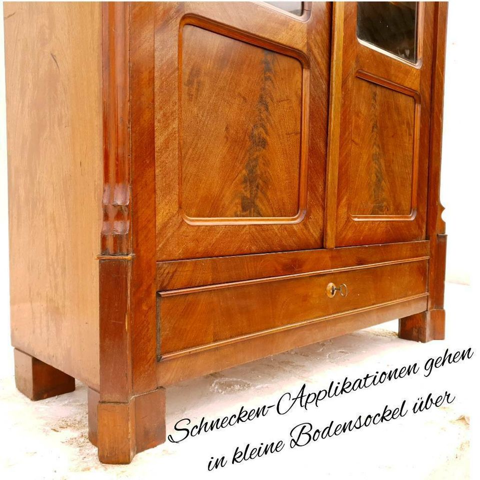 Louis Philippe Bücherschrank Vitrine 1860 Biedermeier Bibliothek in Gommern