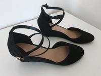 Pumps Keilpumps Keilabsatz schwarz 41  Sandalette Nordrhein-Westfalen - Hürth Vorschau
