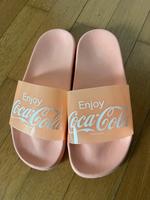 H&M Coca Cola Latschen apricot Größe 36/37 Nordrhein-Westfalen - Alsdorf Vorschau
