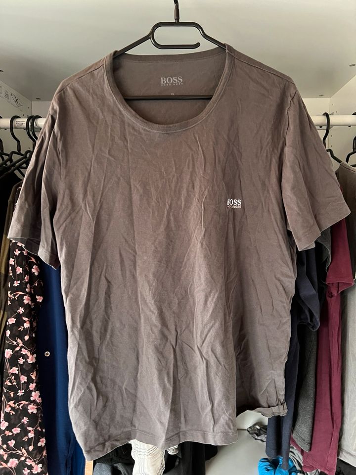 Herren T-Shirt Hugo Boss Gr XL in Dorsten