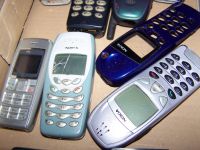 Nokia, Motorola, Sagem, 12 alte Handys, defekt, teilw. mit Akkus Niedersachsen - Hoya Vorschau