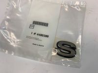 Saab 900 „S“ Emblem NEU NOS 4480380 Nordrhein-Westfalen - Lemgo Vorschau