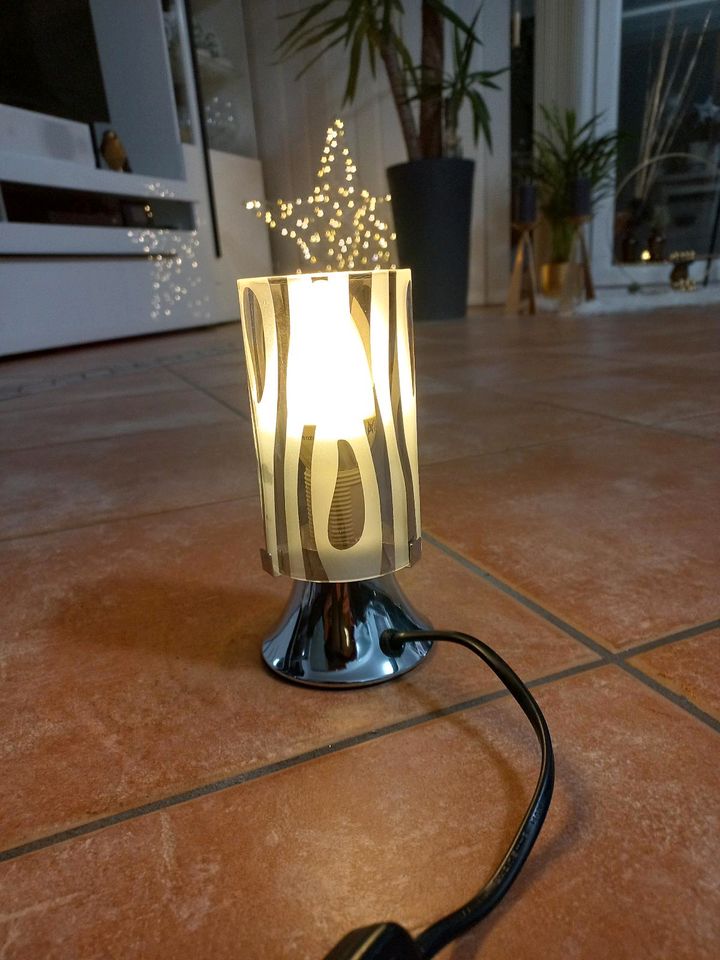 Tischlampe Glas in Aurich