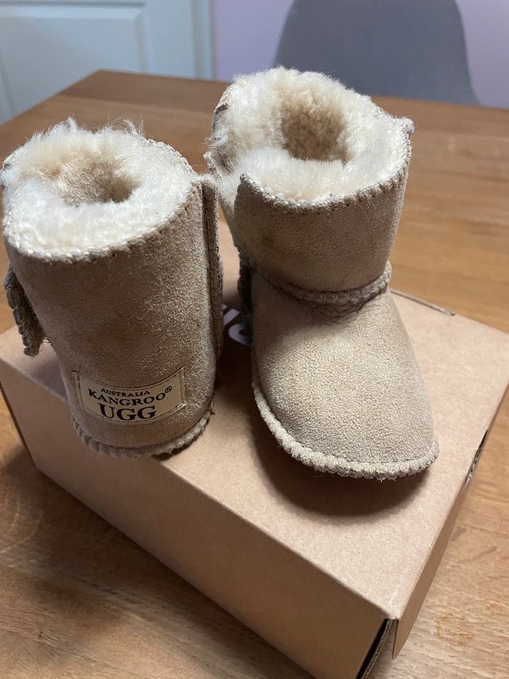 UGG Babyschuhe in Hattingen