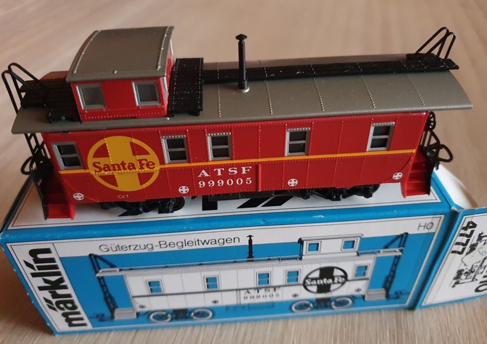 Märklin 4777 H0 - NEU - Caboose der AT & SF in Jettingen-Scheppach