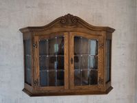 Antiker Hängeschrank mit Glasfenstern Baden-Württemberg - Lobbach Vorschau