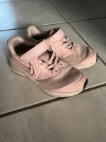 Nike Schuhe rosa Sportschuhe Kinder 31,5 Sneaker Hessen - Bischofsheim Vorschau