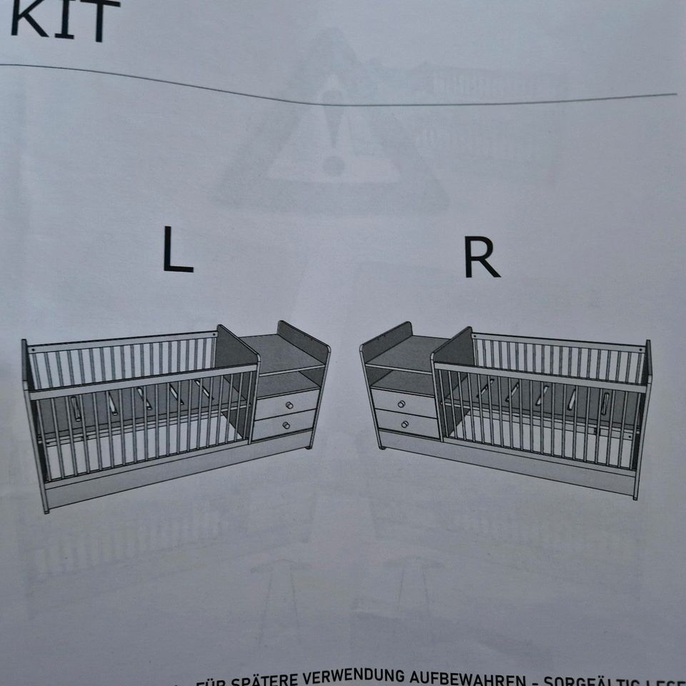 Baby-/Kinderbett mit Wickelablage in Eschweiler