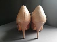 Superschöne Stilettos von Buffalo - elegant und sexy, 39, taupe Berlin - Rudow Vorschau