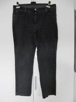 BRAX Stretch Jeans Carola Gr. 42 K, schwarz, kurz Niedersachsen - Barsinghausen Vorschau