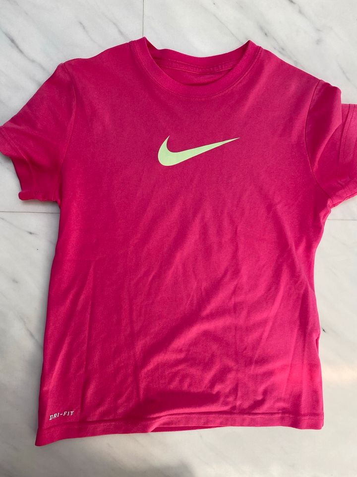 Nike Dri Fit T-Shirt pink in Rodgau