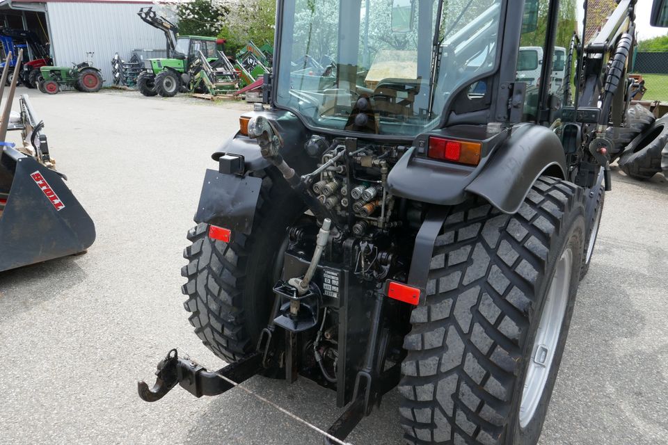 Case IH JX 1075V Allrad. Kompakt-Traktor  mit Vollausstattung! in Langenzenn