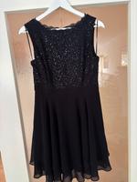 Schönes festliches Kleid dunkelblau Gr. 38 Hessen - Buseck Vorschau