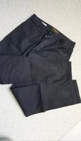 Feine Jeans tiefschwarz Jack & Jones 30/32 slim fit wie neu Niedersachsen - Garbsen Vorschau