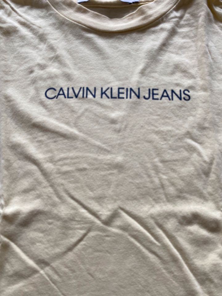 Calvin Klein cropped T-Shirt Gr. S oder M gelb in Rohrbach