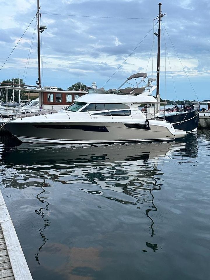 Motorboot/ Motoryacht Jeanneau Prestige 42 Fly in Neustadt in Holstein