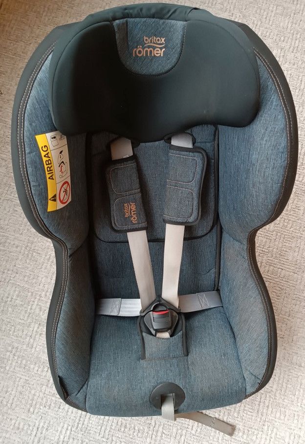 Auto-Kindersitz / Reboarder Max-Way Plus von Britax-Römer in Halle