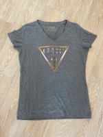 Top: Schönes T-Shirt von Guess Gr L (42) Düsseldorf - Gerresheim Vorschau
