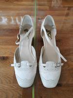 Ariane Pumps Creme Gr. 39 Pfennigabsätzen Bayern - Dillingen (Donau) Vorschau