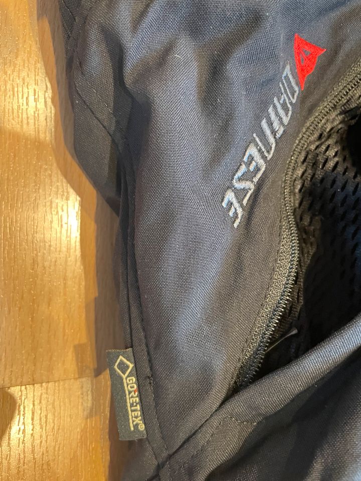 Dainese Travelguard Motorrad Hose Goretex in Ratingen