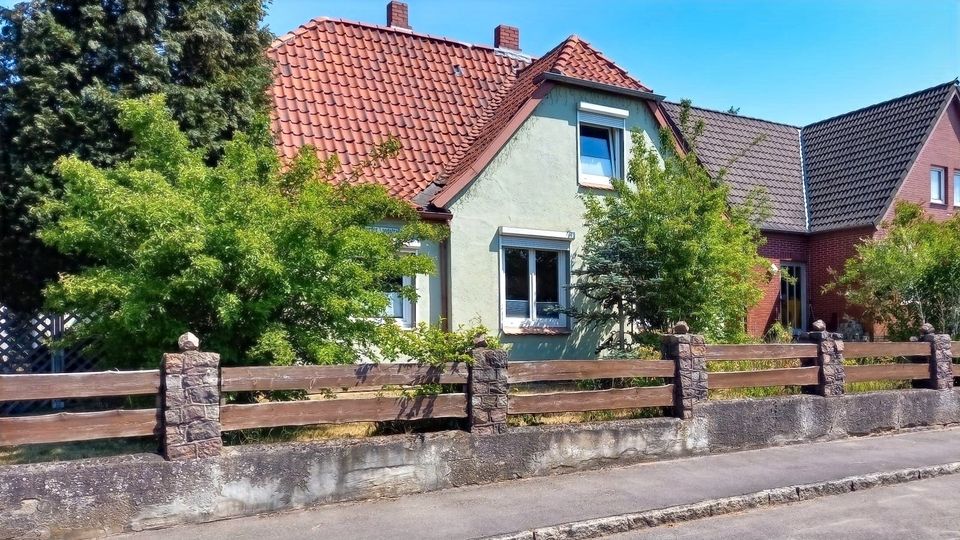 Resthof mit Gewerbe in Siems im Gebotsverfahren! in Lübeck