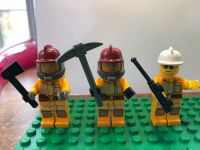 Lego City Feuerwehrmänner mit Ausrüstung aus den 90zigern München - Ramersdorf-Perlach Vorschau