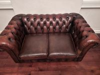 Chesterfield Sofa 2-Sitzer Leder England Oxblood rot Zweisitzer Nürnberg (Mittelfr) - Südstadt Vorschau