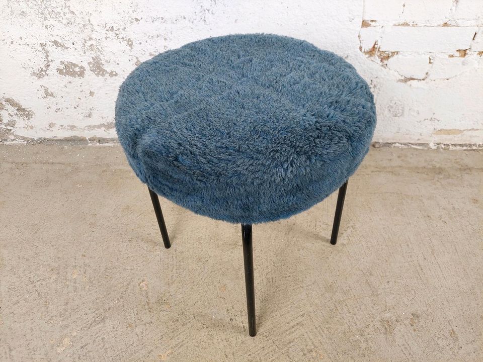 Vintage Hocker Sitzhocker Plüschhocker Rund 60er 70er DDR Retro in Berlin