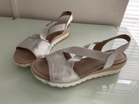 Edle moderne bequeme Gabor Sandalen Gr. 6,5 / 40 Silber TOP Bayern - Dettelbach Vorschau
