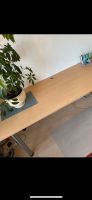 Toller großer Schreibtisch mit höhenverstellbaren Beinen Hessen - Dietzenbach Vorschau
