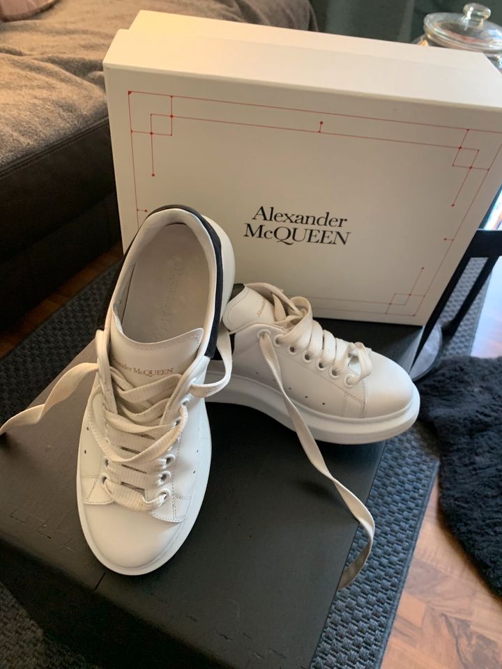 Alexander Mc Queen Sneaker in Berlin