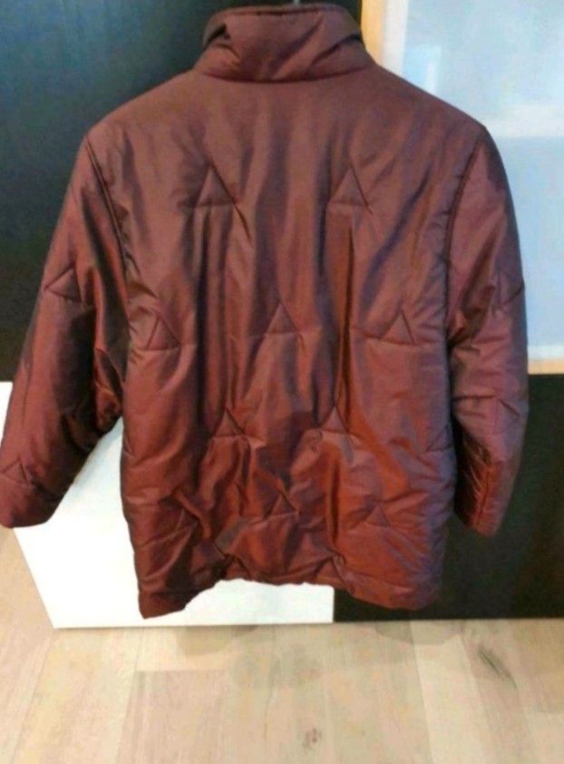 Übergangsjacke Damen Jacke wein rot Gr. 38 in Endingen