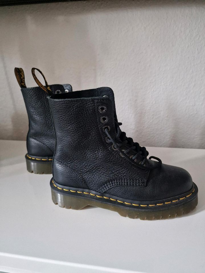 Dr Martens Schuhe  neu in Stuttgart