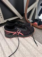 Sportschuhe, Damen Sportschuhe Niedersachsen - Buxtehude Vorschau