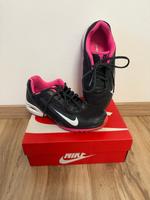 Nike Laufschuhe in Pink Grau - Größe 39 Kr. Dachau - Dachau Vorschau