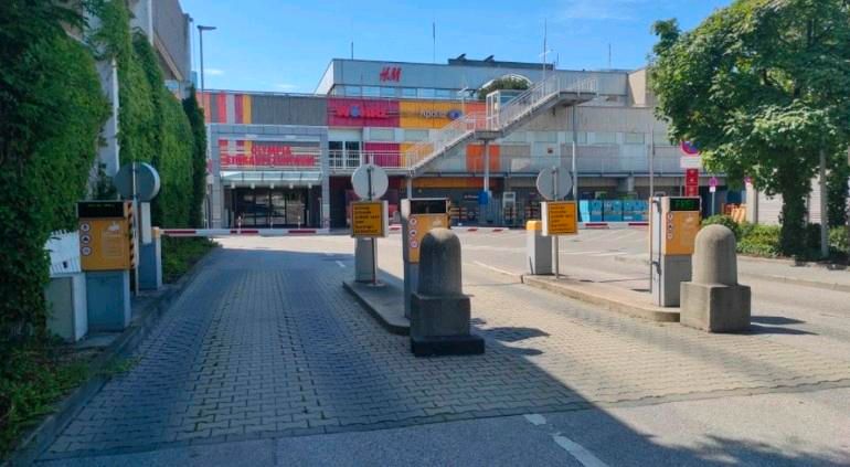 Parkplatz OEZ in München