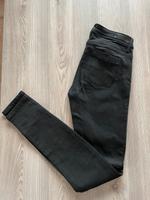 Only Hose Damen schwarz Größe 27/32 Baden-Württemberg - Ehingen (Donau) Vorschau