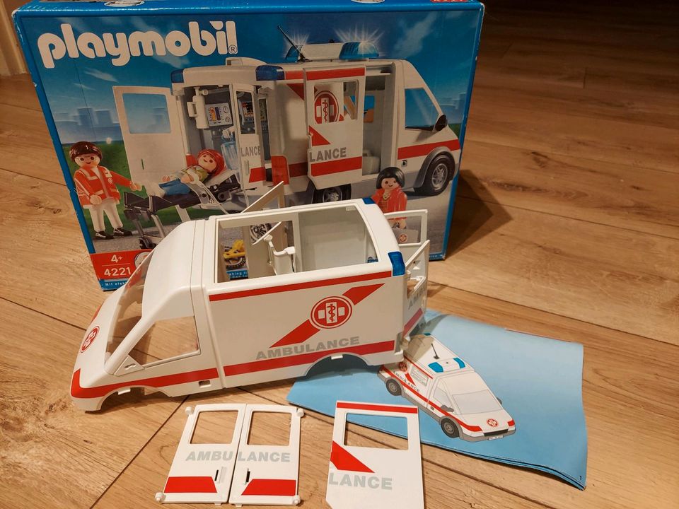 Playmobil 4221 Krankenwagen ERSATZKORPUS in Essen