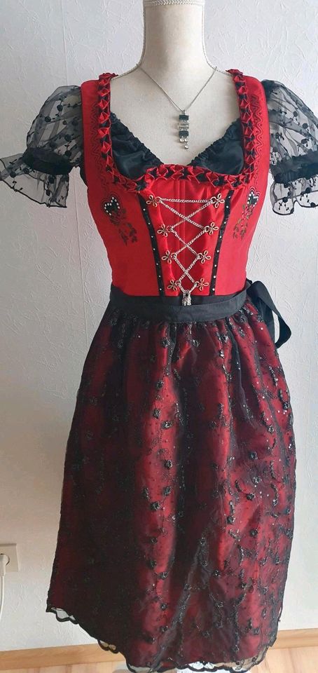 Damen Dirndl in Tirschenreuth