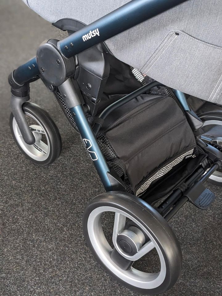 Kombi-Kinderwagen Mutsy Evo 2in1 Lavagrau Babywanne & Sport 370€* in Hagen