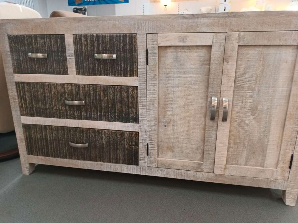 Kommode,Sideboard Massivholz, statt 850€ in Eisleben