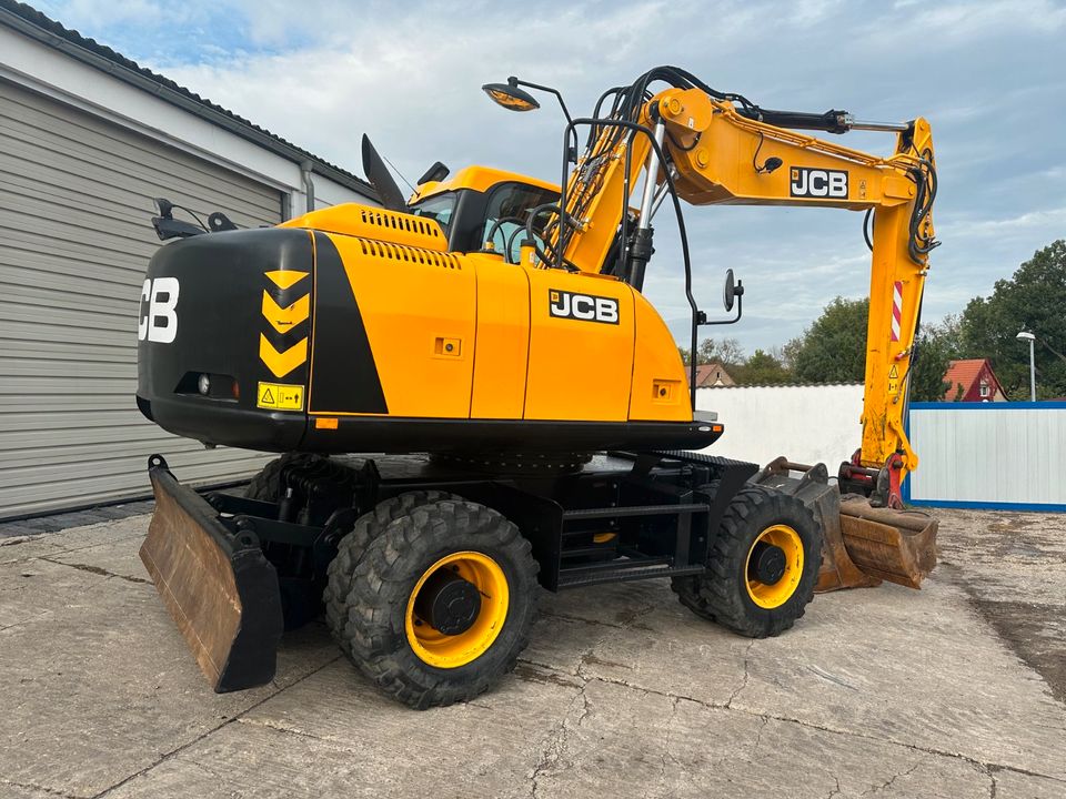 JCB JS175W PLUS TAB Mobilbagger 99.000 Euro netto 18t Radbagger nur 1900 Stunden in Petersberg (Saalekreis)