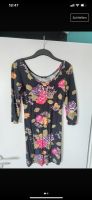 Niedliches H&M Basic Kleid Blumen Nordrhein-Westfalen - Rahden Vorschau