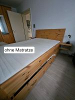 Ich biete gutes Kiefer Bett 1,40 x 2,00 Baden-Württemberg - Freiburg im Breisgau Vorschau